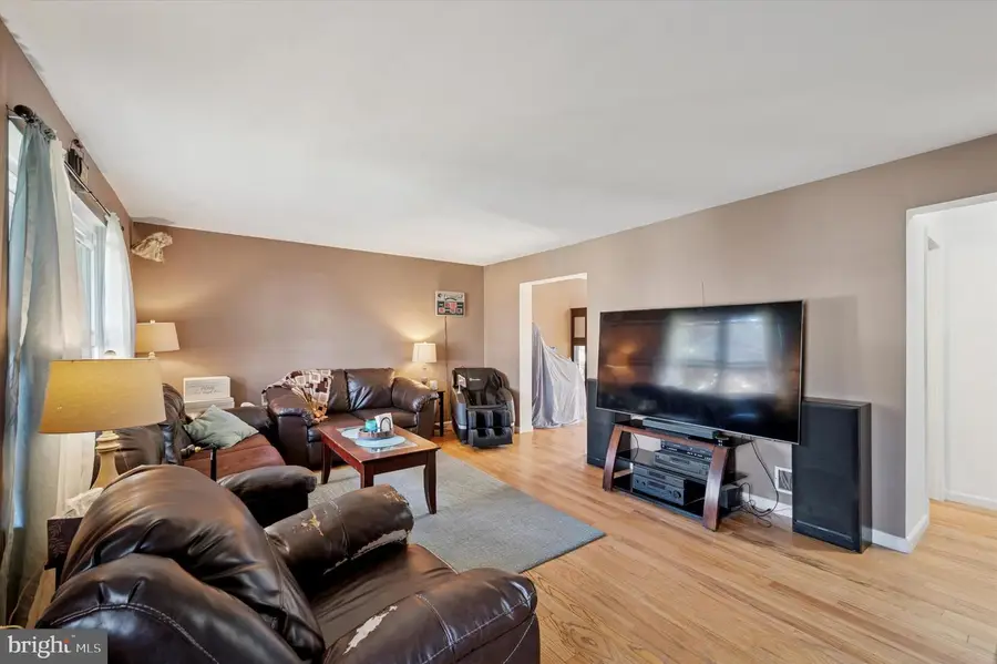 230 Felton, Collingdale, PA 19023 - Image #3