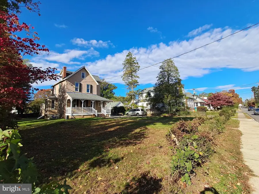 108 S Clifton Ave, Aldan, PA 19018 - Image #3