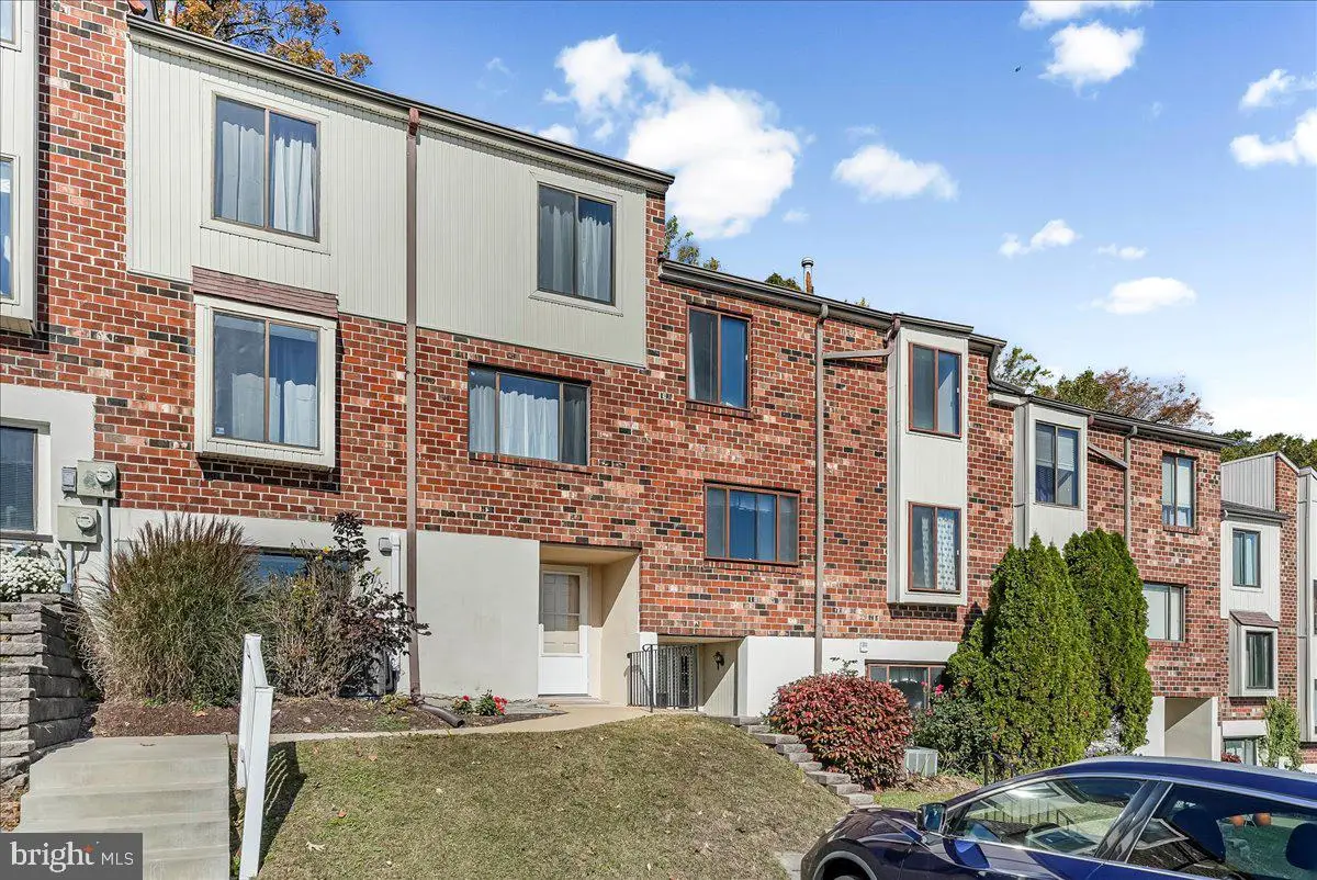 7504 Hilltop Dr #202, Brookhaven, PA 19015 - Image #1