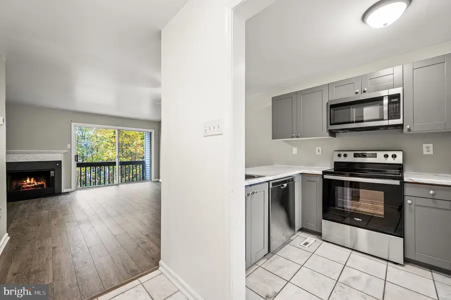 440 Derry Dr #440, Aston, PA 19014 - Image #3