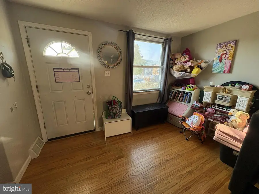 236 Haller Rd, Ridley Park, PA 19078 - Image #2