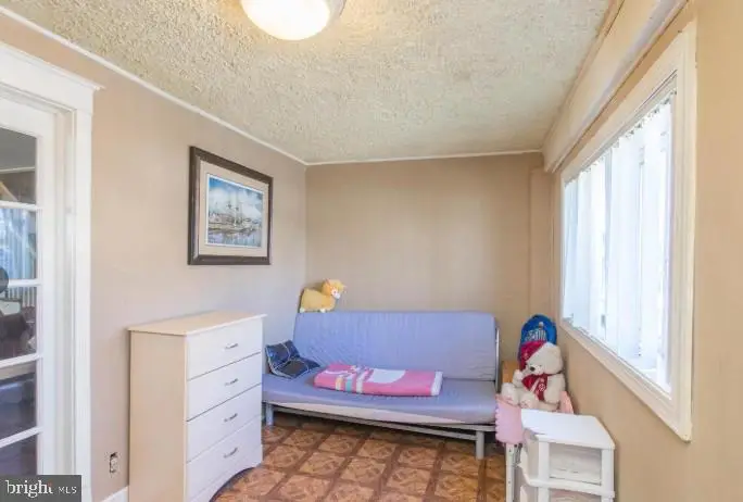 125 Heather Rd, Upper Darby, PA 19082 - Image #2