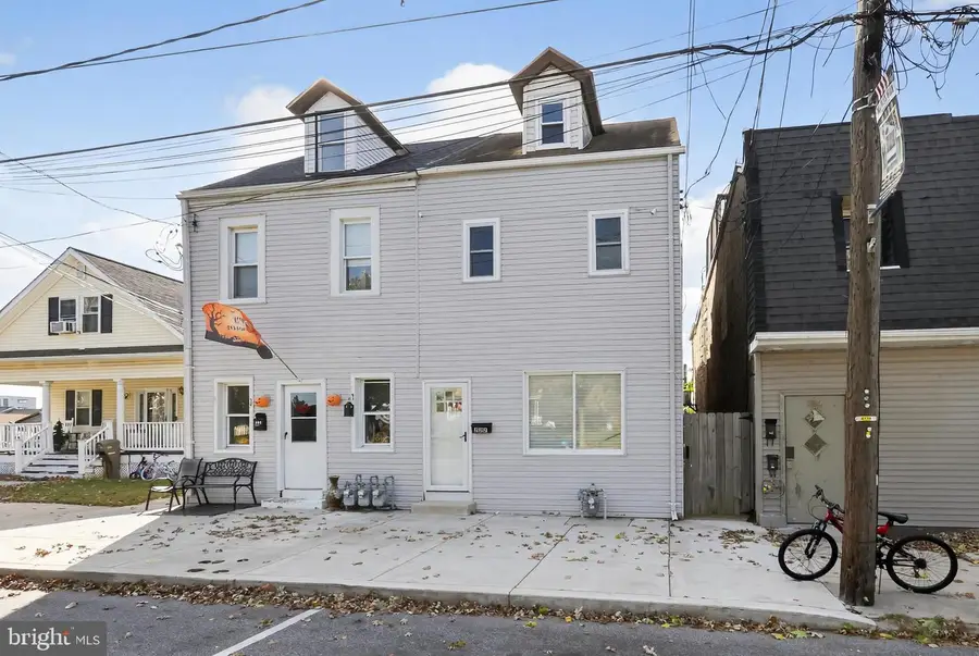 222 Market St, Marcus Hook, PA 19061 - Image #2