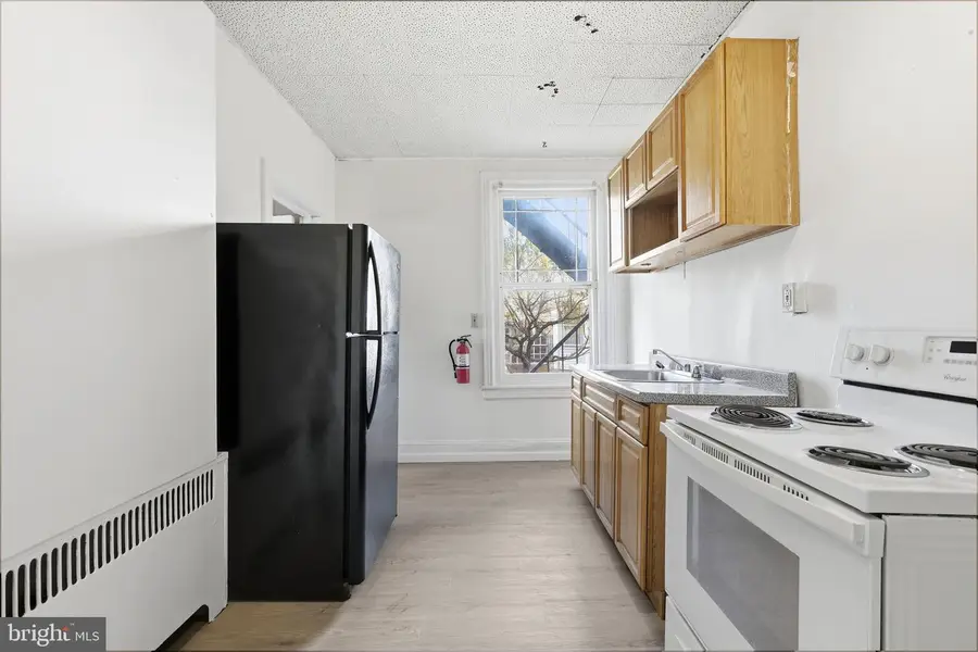 37 E Stratford Ave, Lansdowne, PA 19050 - Image #2