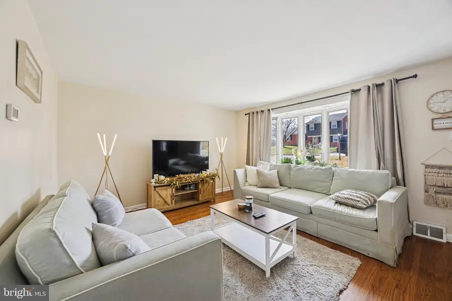 4920 Jackson Dr, Brookhaven, PA 19015 - Image #3