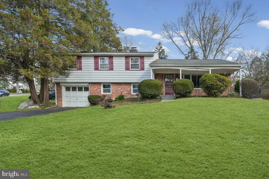 1605 Country Ln, Aston, PA 19014 - Image #2