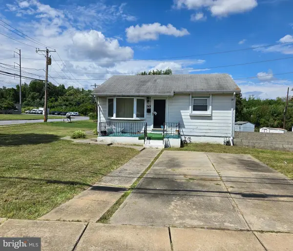 2434 Green St, CHESTER, PA 19013