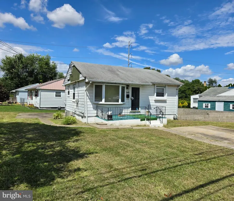 2434 Green St, Chester, PA 19013 - Image #2