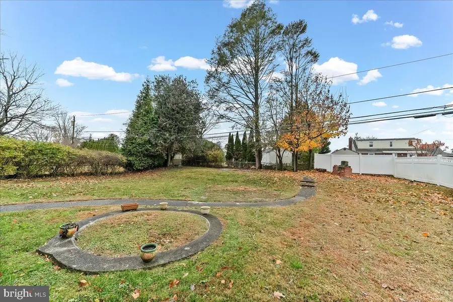 310 Lewis Rd, Broomall, PA 19008 - Image #3