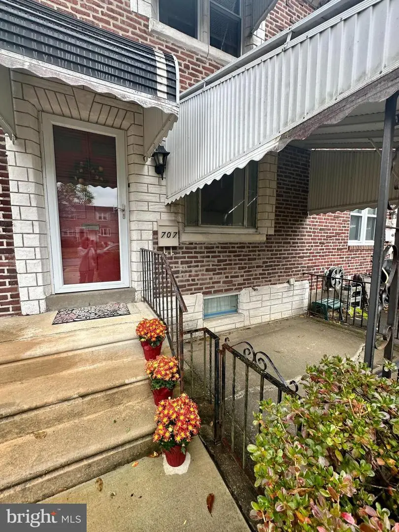 707 Crescent Dr, Glenolden, PA 19036 - Image #2