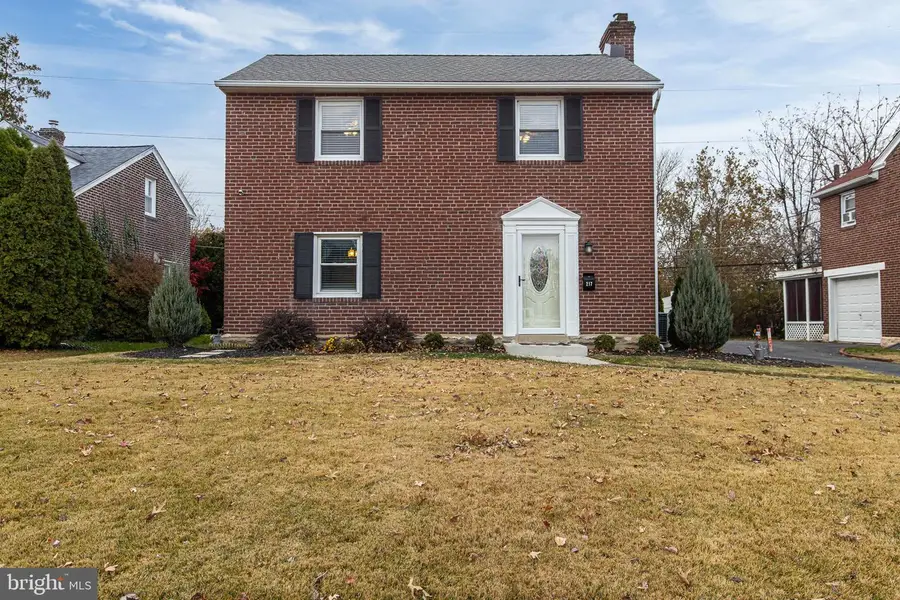 217 Priscilla Ln, Aldan, PA 19018 - Image #2