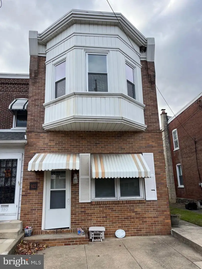 922 Saville Ave, Crum Lynne, PA 19022 - Image #2