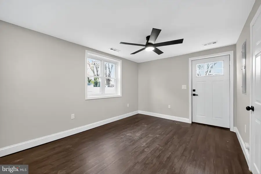 1556 Summit St, Marcus Hook, PA 19061 - Image #3