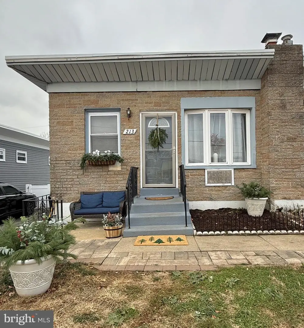 213 Hoffman Rd, Ridley Park, PA 19078 - Image #1