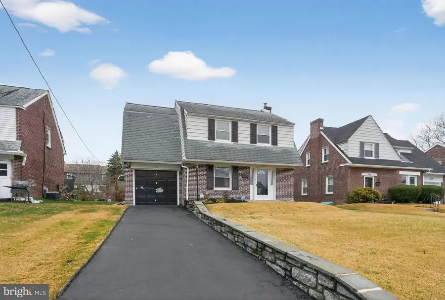 321 E Magnolia Ave, Aldan, PA 19018 - Image #2