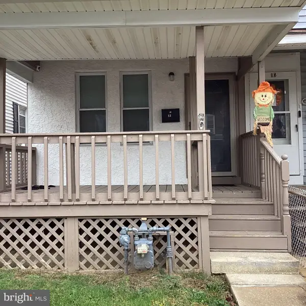 13 W 8th St, MARCUS HOOK, PA 19061