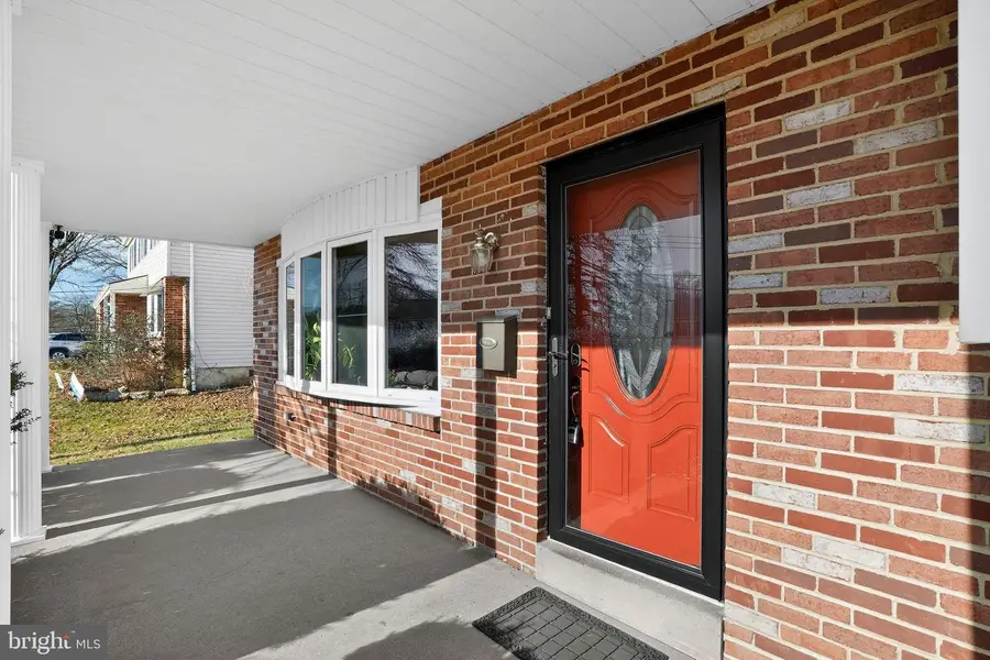 2360 Clearview Ln, Aston, PA 19014 - Image #2