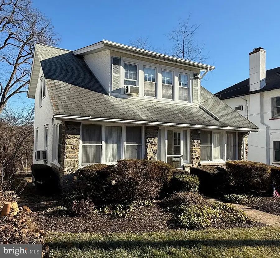 672 Lawson Ave, Havertown, PA 19083 - #3