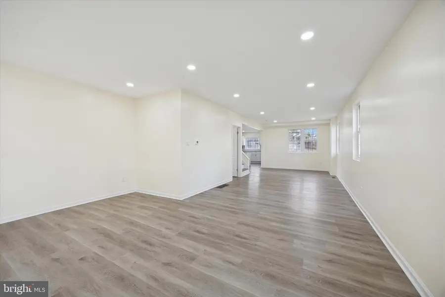 1352 Elmwood Ave, Sharon Hill, PA 19079 - Image #3