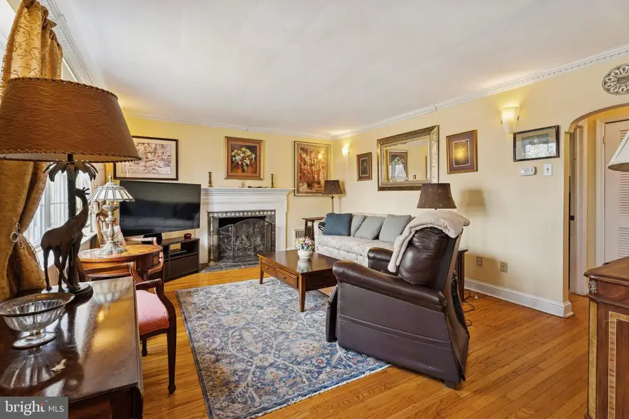 145 Merrybrook Dr, Havertown, PA 19083 - Image #3