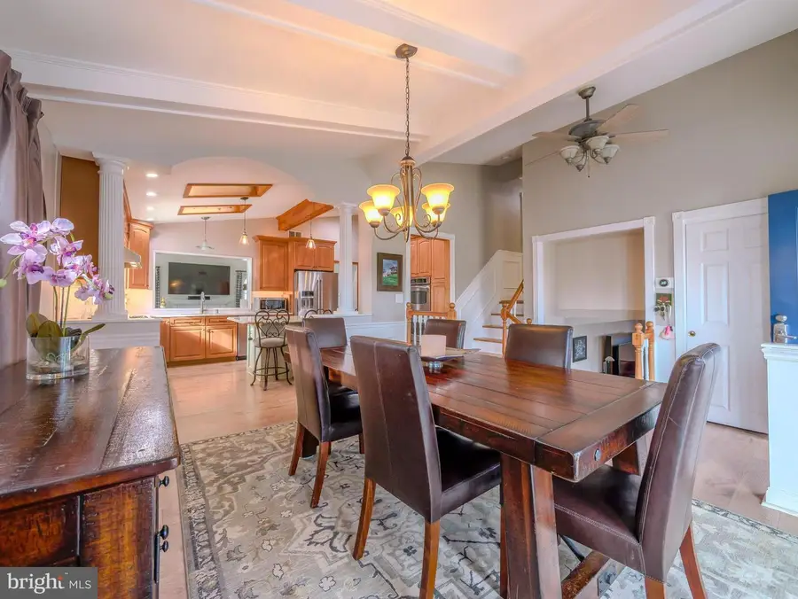 516 Portland Dr, Broomall, PA 19008 - Image #2