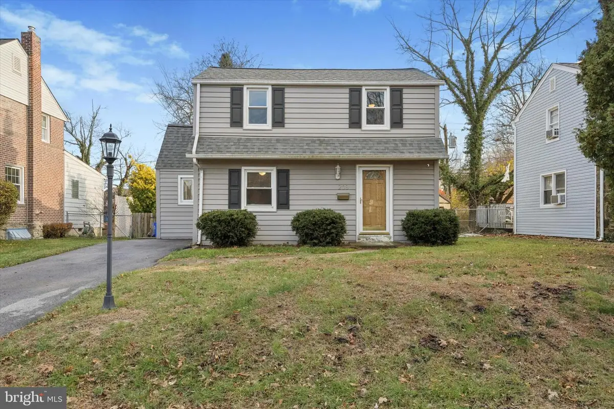 208 Rosewood Ave, Aldan, PA 19018 - Image #1