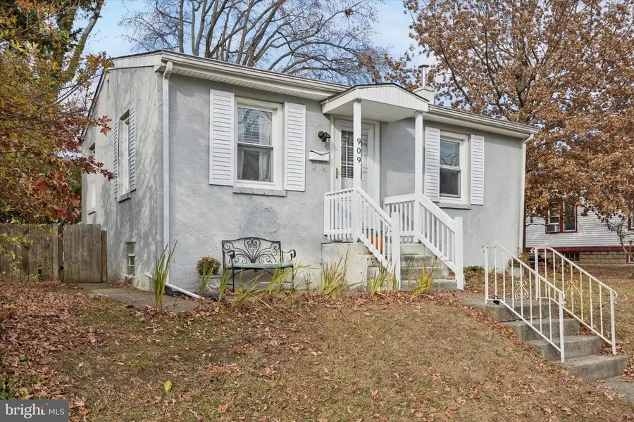 909 Walnut St, Collingdale, PA 19023 - Image #2