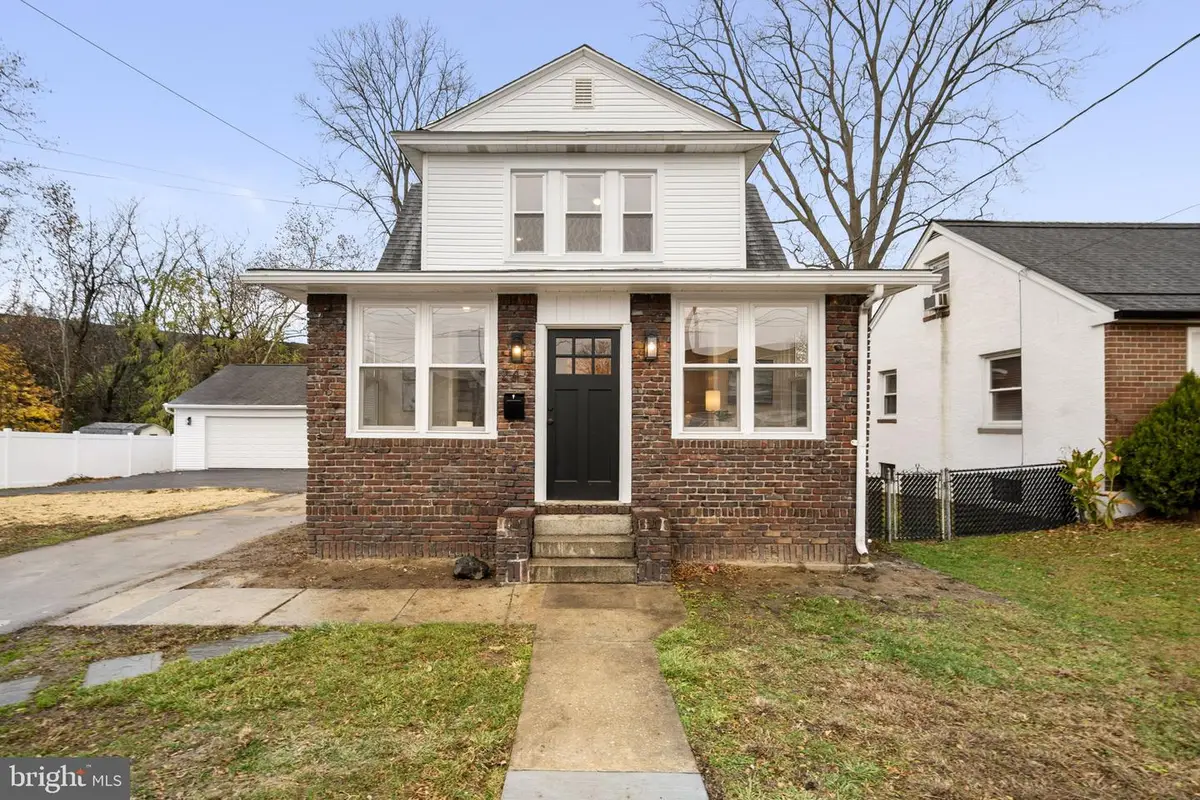 242 Willard Dr, Ridley Park, PA 19078 - Image #1