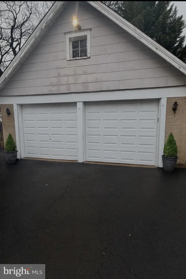 8 Stuart Ave, Glenolden, PA 19036 - Image #2