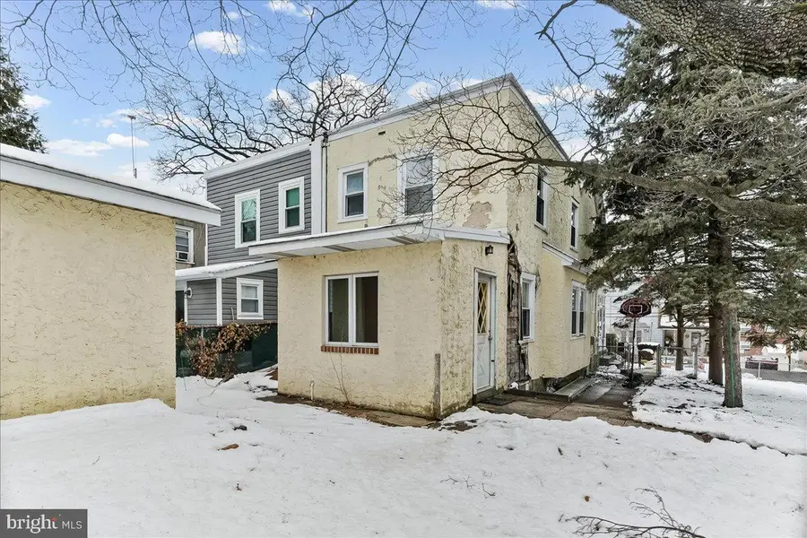 365 Blanchard Rd, Drexel Hill, PA 19026 - #2