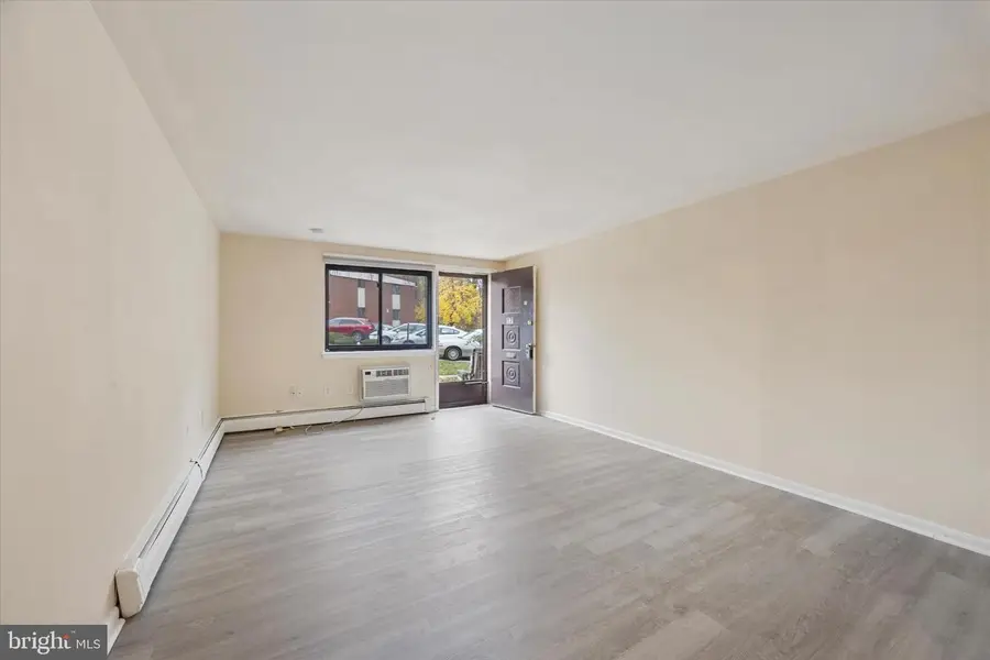 100 E Glenolden Ave #d-17, Glenolden, PA 19036 - Image #2