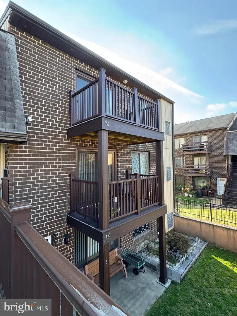 5200 Hilltop Dr #o26, Brookhaven, PA 19015 - Image #2