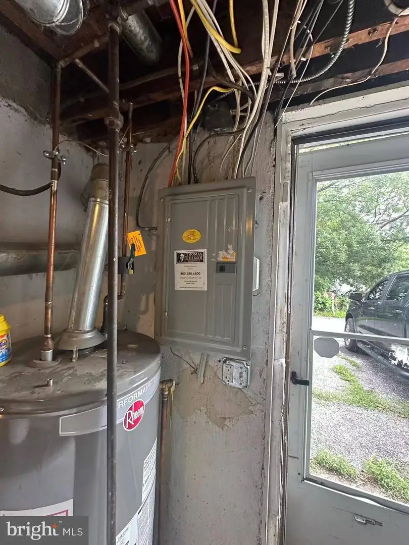 2019 Delmar Dr, Folcroft, PA 19032 - #1