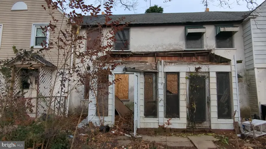 1233 Clover Ln, Chester, PA 19013 - Image #2