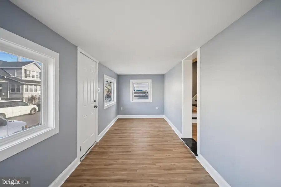 213 White Ave, Marcus Hook, PA 19061 - Image #3