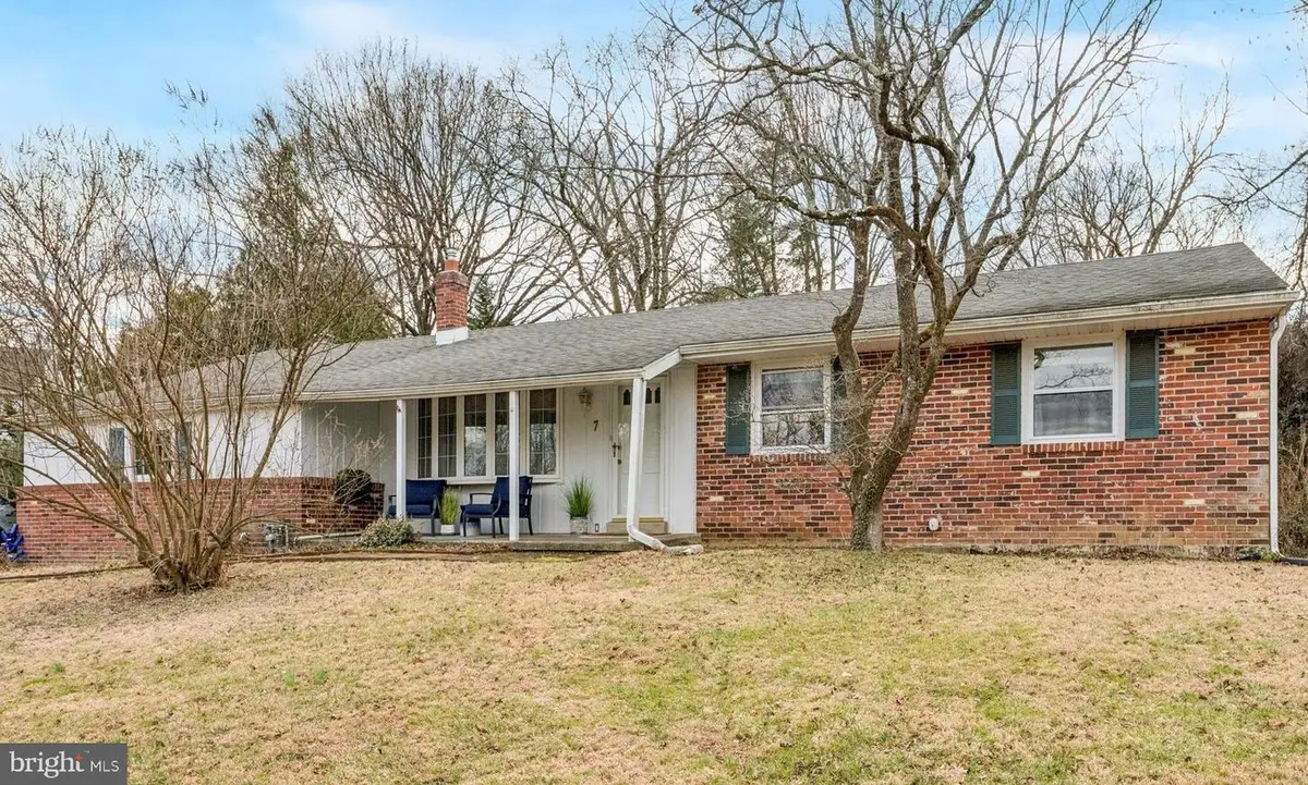 7 Dale Ln, Wallingford, PA 19086 - #1