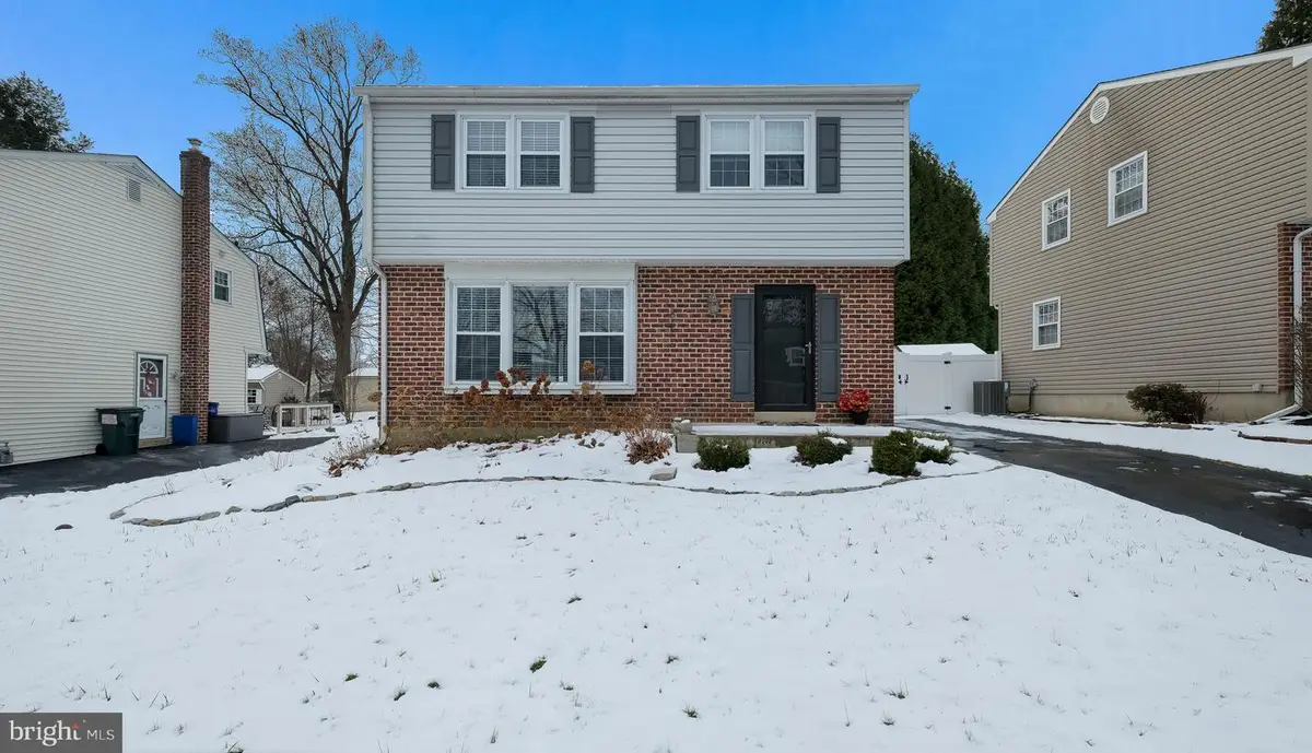 184 Woodlark Ln, Media, PA 19063 - Image #1