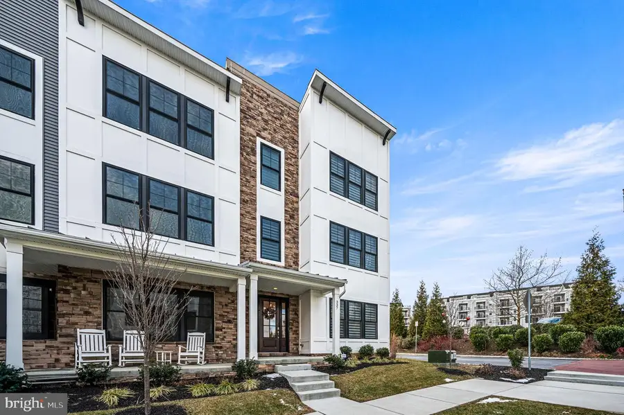 337 Horseshoe Trl, Newtown Square, PA 19073 - Image #2