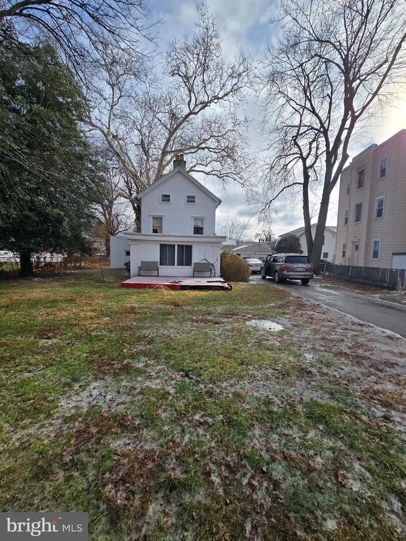 1535 Elmwood Ave, Folcroft, PA 19032 - Image #2