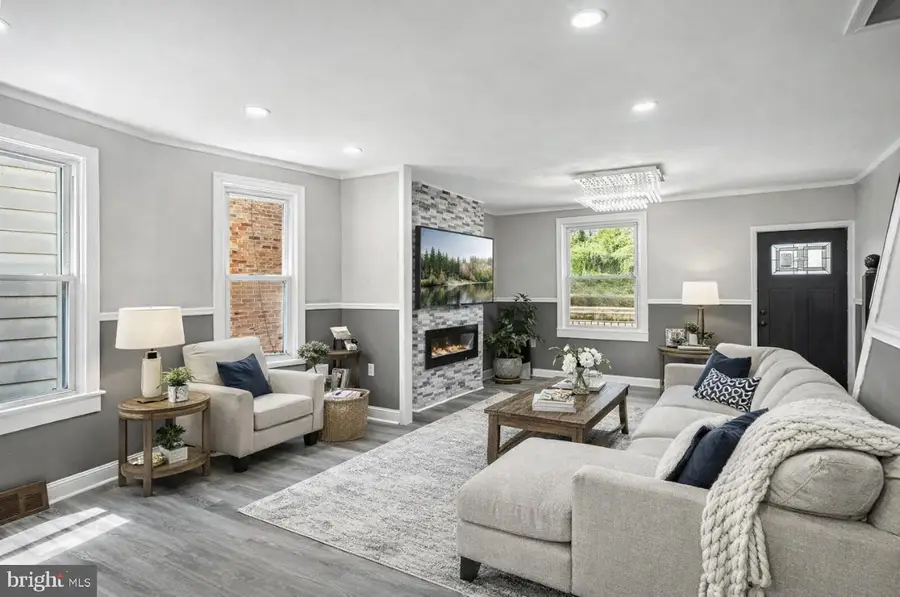 307 Poplar St, Darby, PA 19023 - #2