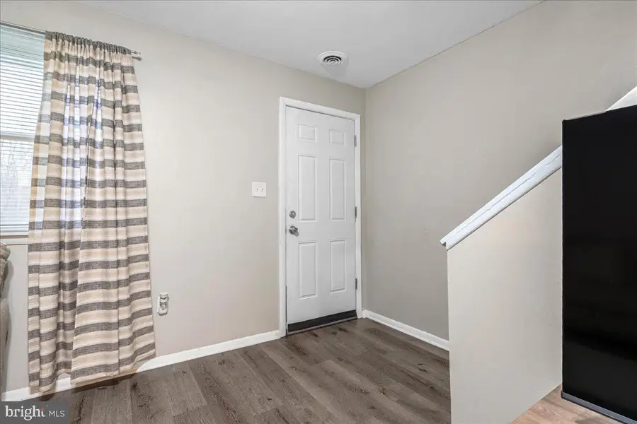 4211 W 5th St, Marcus Hook, PA 19061 - Image #2