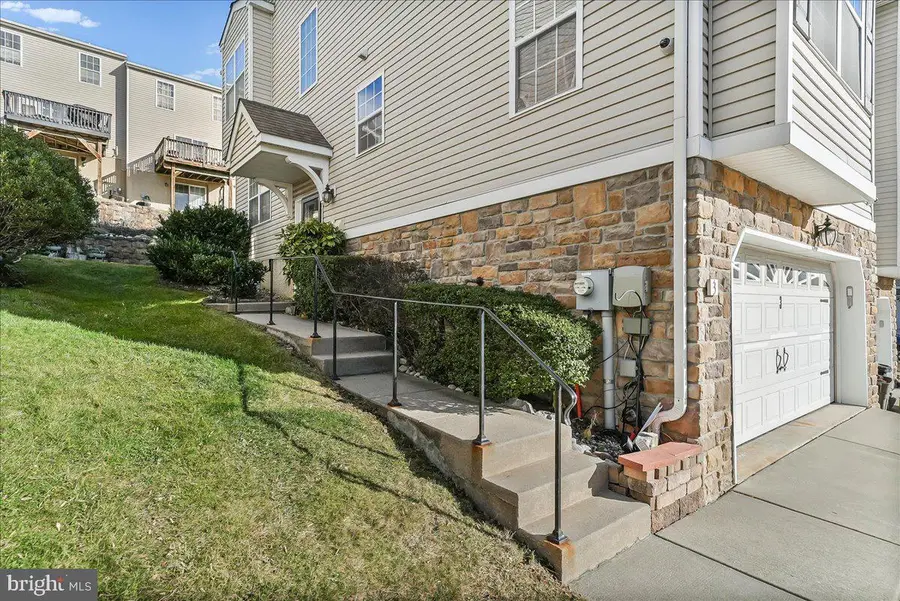 3 Whalens Ct, Drexel Hill, PA 19026 - Image #2
