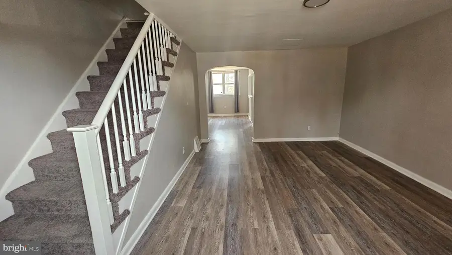 21 W 21st St, Chester, PA 19013 - Image #2