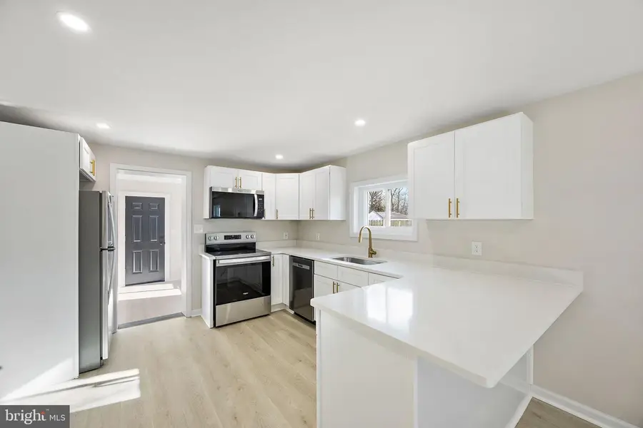 2109 Ferncroft, Upper Chichester, PA 19061 - Image #3