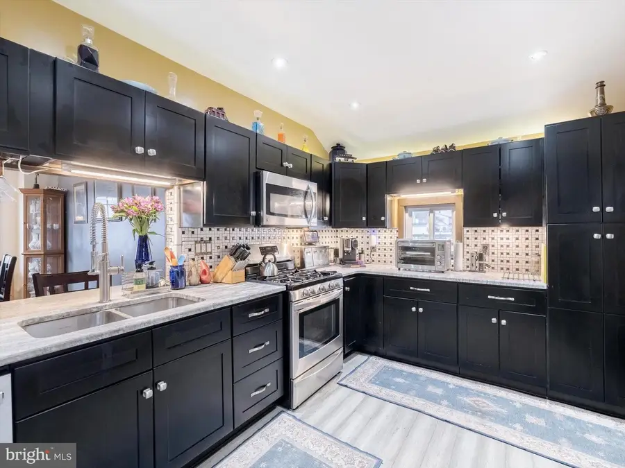 908 Amosland Rd, Prospect Park, PA 19076 - Image #3