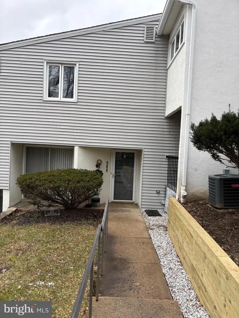 312 Belpaire Ct, Newtown Square, PA 19073 - Image #1