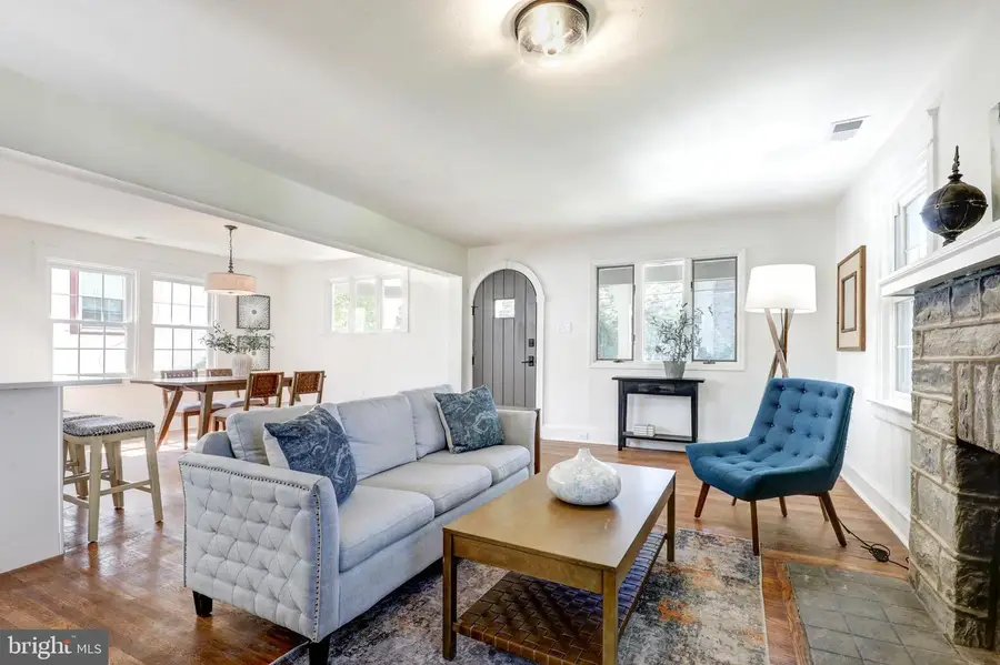 225 Lynbrooke Rd, Springfield, PA 19064 - #3