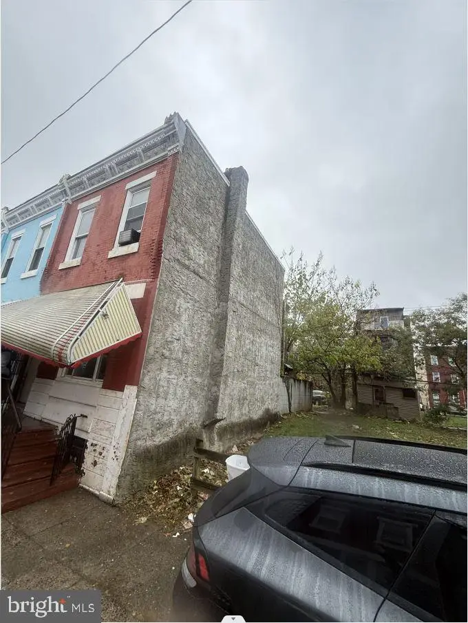 608 W 8th St, Chester, PA 19013 - Image #2