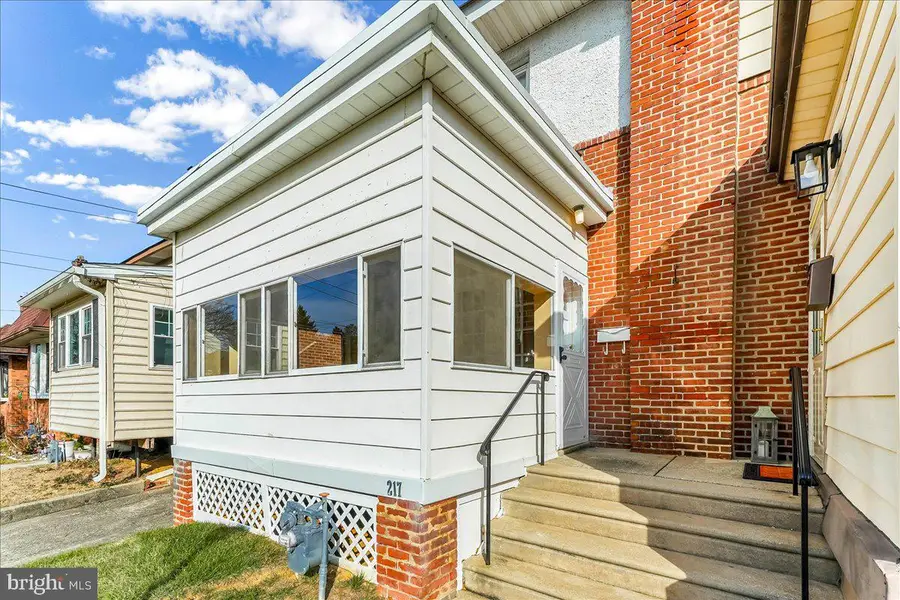 217 Blunston Ave, Collingdale, PA 19023 - Image #2