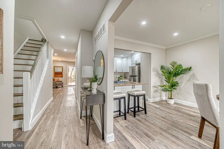 261 Bishop Dr, Aston, PA 19014 - Image #3